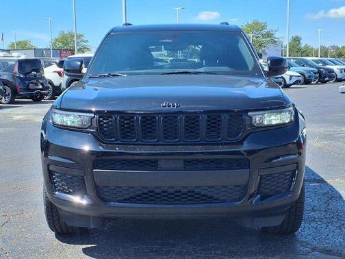 2022 Jeep Grand Cherokee L Altitude