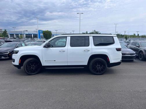 Bright White Clearcoat 2025 Jeep Wagoneer Series II 4x4