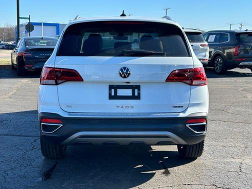 2023 Volkswagen Taos 1.5T SE