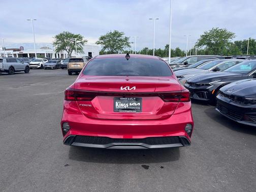 Currant Red 2024 Kia Forte LXS
