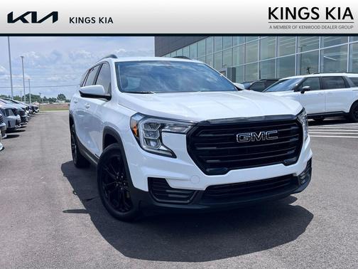 Summit White 2022 GMC Terrain SLE