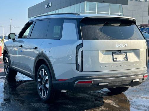 2027 Kia Telluride S