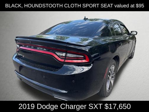 Pitch Black Clearcoat 2019 Dodge Charger SXT