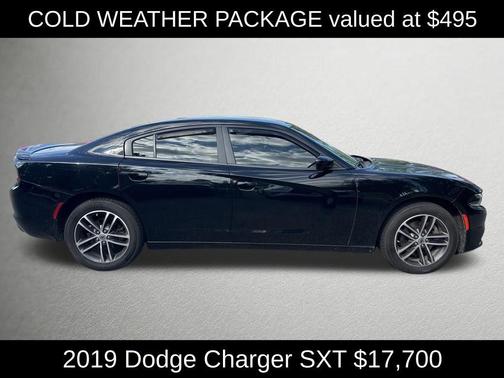 Pitch Black Clearcoat 2019 Dodge Charger SXT