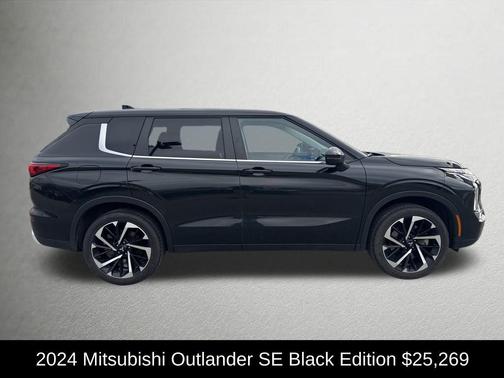 2024 Mitsubishi Outlander SE Black Edition
