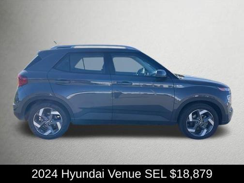 2024 Hyundai VENUE SEL
