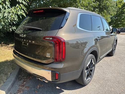 2023 Kia Telluride S