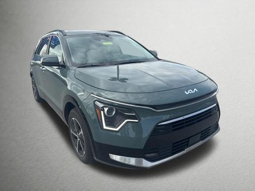 2025 Kia Niro SX