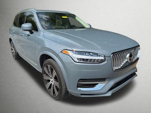 2022 Volvo XC90 Recharge Plug-In Hybrid T8 Inscription Extended Range 6P