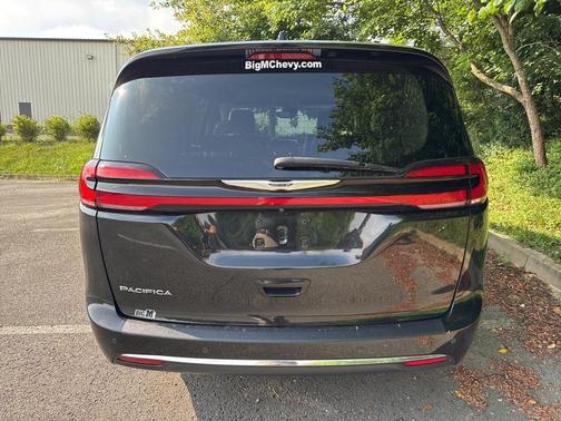 2022 Chrysler Pacifica Touring-L
