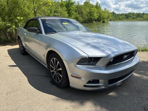 2013 Ford Mustang V6