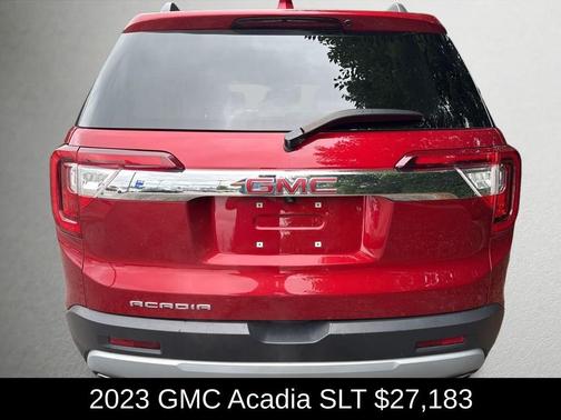 2023 GMC Acadia SLT
