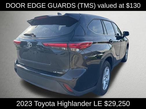 Midnight Black Metallic 2023 Toyota Highlander LE