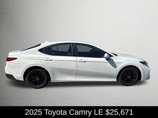 2025 Toyota Camry LE
