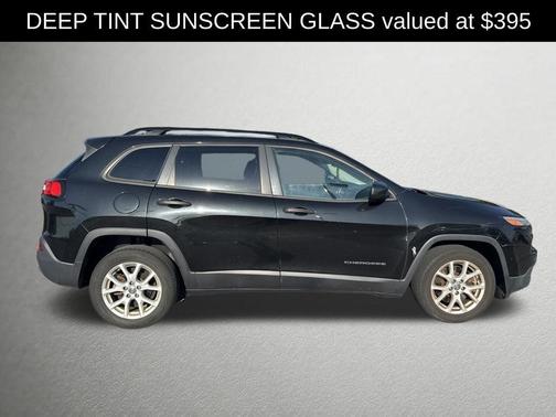 Brilliant Black Crystal Pearlcoat 2016 Jeep Cherokee Sport