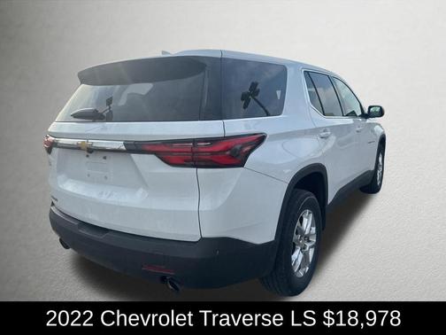 Summit White 2022 Chevrolet Traverse LS