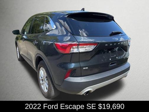 2022 Ford Escape SE