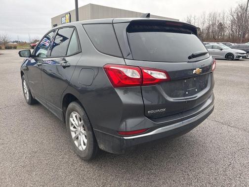 Nightfall Gray Metallic 2018 Chevrolet Equinox LS