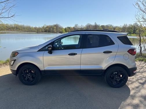 2021 Ford EcoSport SES