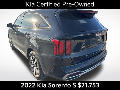 2022 Kia Sorento S
