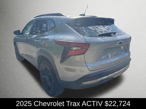 Sterling Gray Metallic 2025 Chevrolet Trax ACTIV