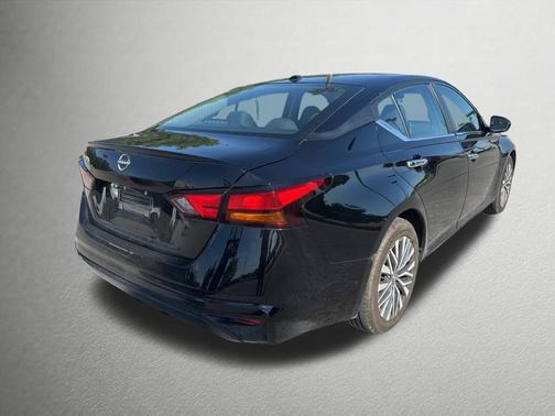 Black 2025 Nissan Altima SV