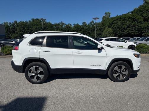 2021 Jeep Cherokee Sport