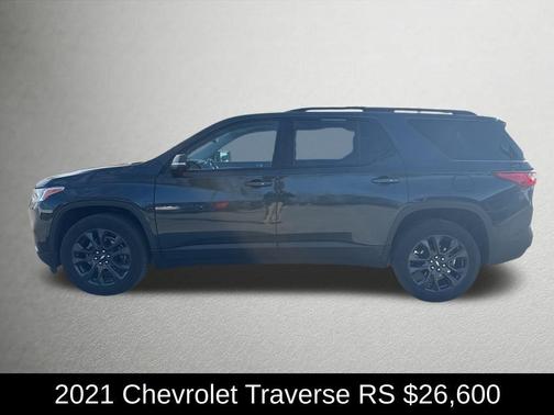 Graphite Metallic 2021 Chevrolet Traverse RS