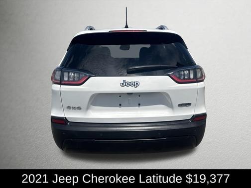 Bright White Clearcoat 2021 Jeep Cherokee Latitude