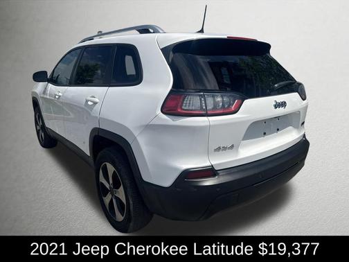 Bright White Clearcoat 2021 Jeep Cherokee Latitude