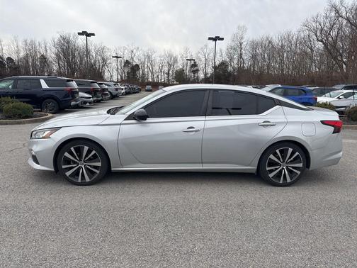 2021 Nissan Altima 2.5 SR