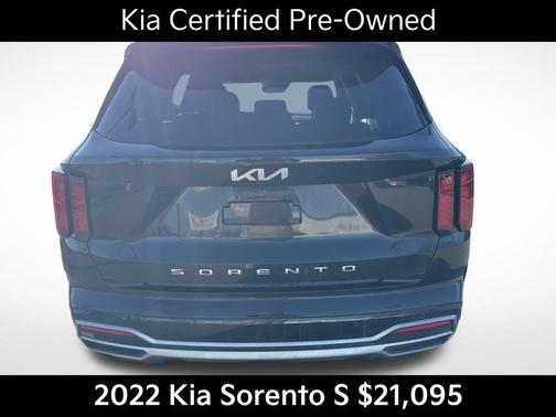 2022 Kia Sorento S