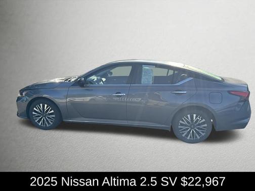 Gun Metallic 2025 Nissan Altima SV