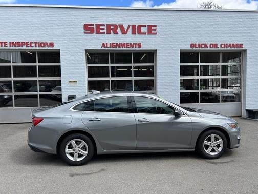 GRAY 2023 Chevrolet Malibu FWD 1LT