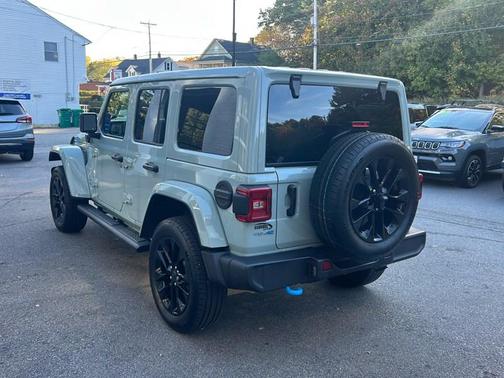 2024 Jeep Wrangler 4xe Sahara