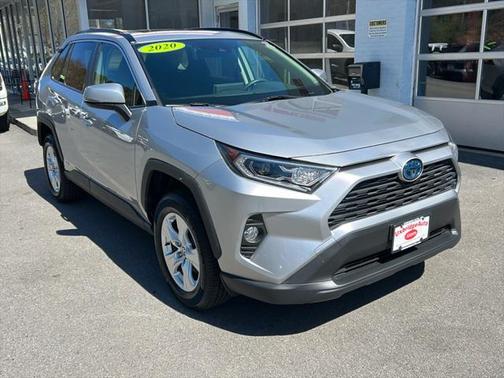 2020 Toyota RAV4 Hybrid XLE