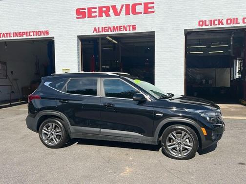2023 Kia Seltos S