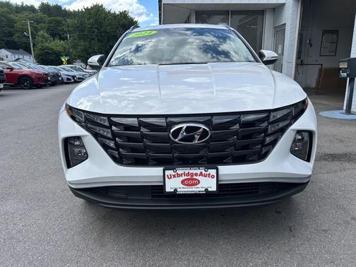 White Pearl 2024 Hyundai TUCSON SEL