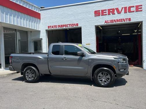 2025 Nissan Frontier SV