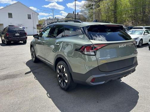 Jungle Green 2023 Kia Sportage X-Line