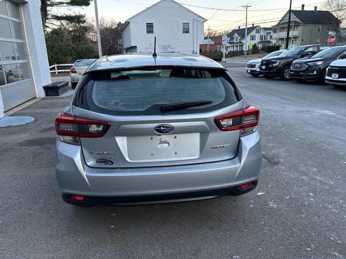 2022 Subaru Impreza Base