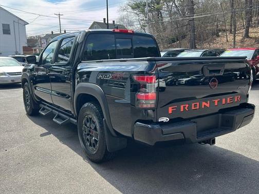 2022 Nissan Frontier PRO-4X