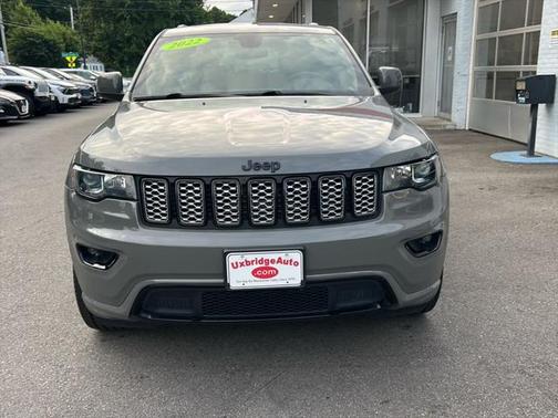 2022 Jeep Grand Cherokee Laredo