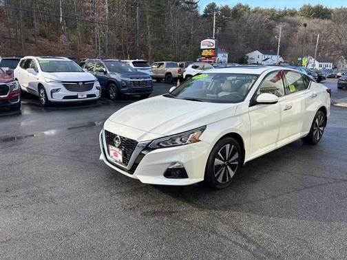 2022 Nissan Altima 2.5 SL