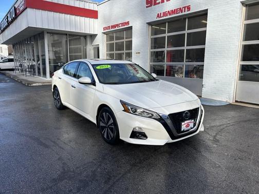 2022 Nissan Altima 2.5 SL