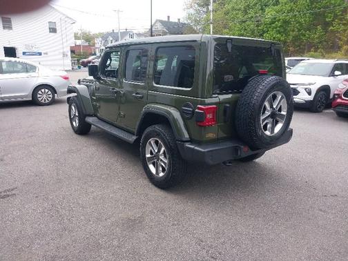 Sarge Green Clearcoat 2022 Jeep Wrangler Unlimited Sahara