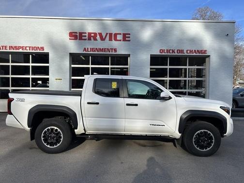 2024 Toyota Tacoma TRD Off Road