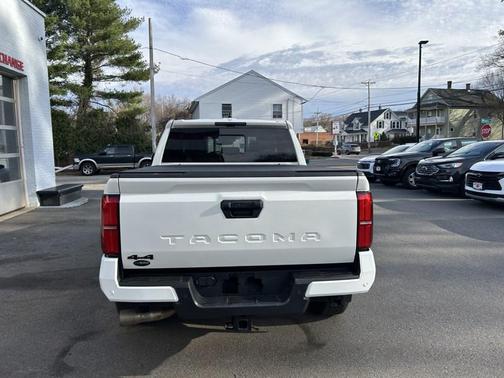 2024 Toyota Tacoma TRD Off Road