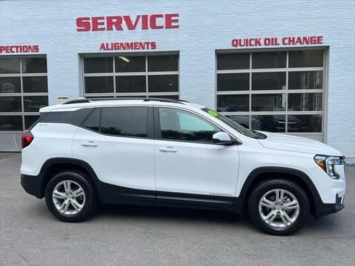 2024 GMC Terrain SLE