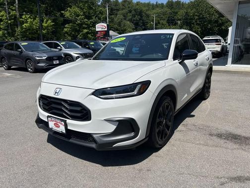 Platinum White Pearl 2024 Honda HR-V SPORT